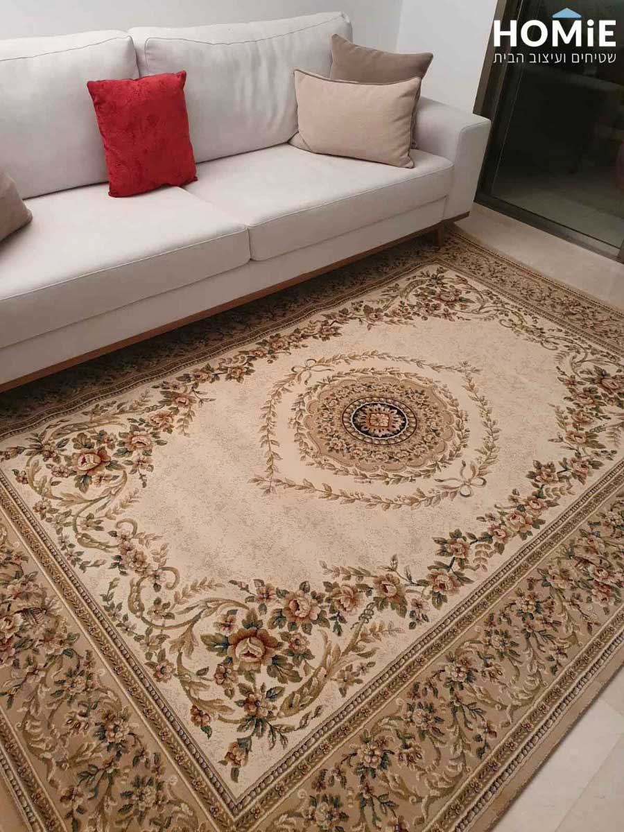 שטיח קלאסי לסלון בז' ירוק מדליון פרחים